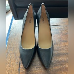 ❌SOLD❌ Michael Kors Black Heels Pumps NEW